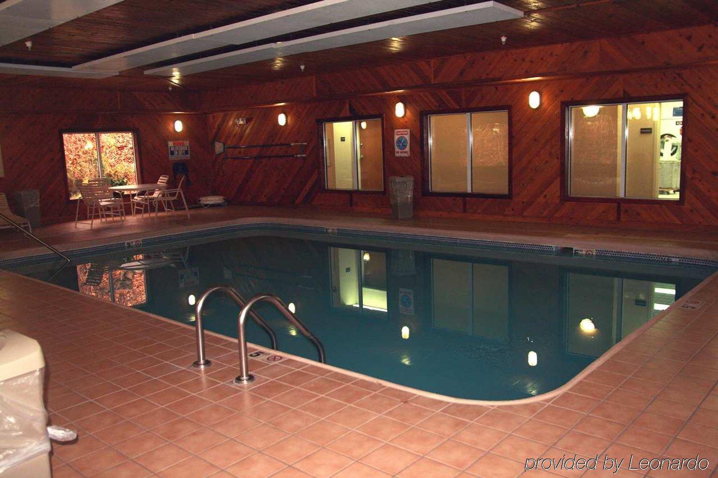 Wingate By Wyndham Hotel